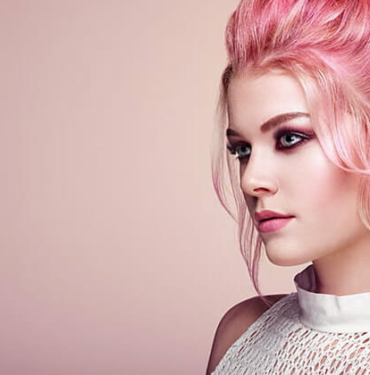 2021 yılına girerken yeni saç modelleri kendini göstermeye başladı.