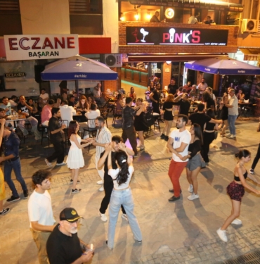 ATA MEYDANI DANS (3)