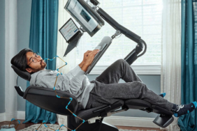 Abu Dabi’deki 144 katlı gökdelen böyle yıkıldı