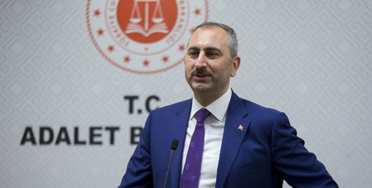 Bakan Gül: Darbeci hainlerden hesap soruluyor