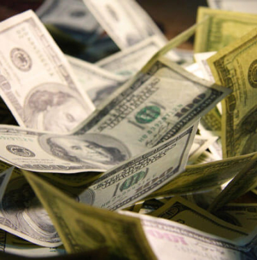 Dolar ve euro haftaya yükselişle başladı