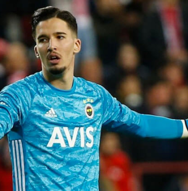 Fenerbahçe’de 28 yıllık tarihi geleneği Altay Bayındır devam ettirdi.