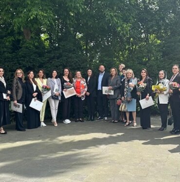 İstanbul Vali Yardımcısı Özlem Bozkurt Gevrek, depremzede anneler ile buluştu