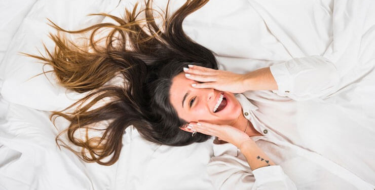 Kazaklar elbise, taytlar pantolon! Evdeki eski kıyafetleri yenilemek için 5 ipucu