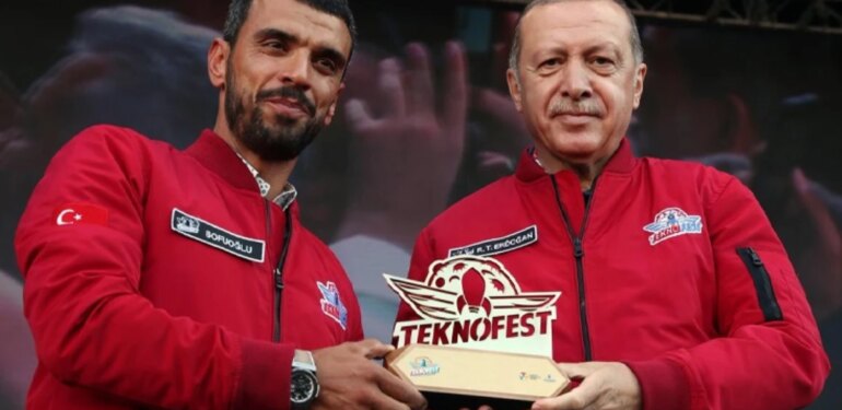 Kenan Sofuoğlu'ndan çok konuşulacak Cumhurbaşkanı Erdoğan itirafı: 'Vekillik yaparım' demek hayatımın en büyük hatasıydı