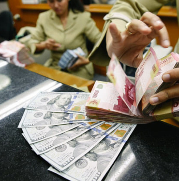 Küresel petrol arzı mayısta azaldı