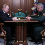 Putin, yeni hükümette Savunma Bakanlığına Sergey Şoygu'nun yerine sivil isim önerdi