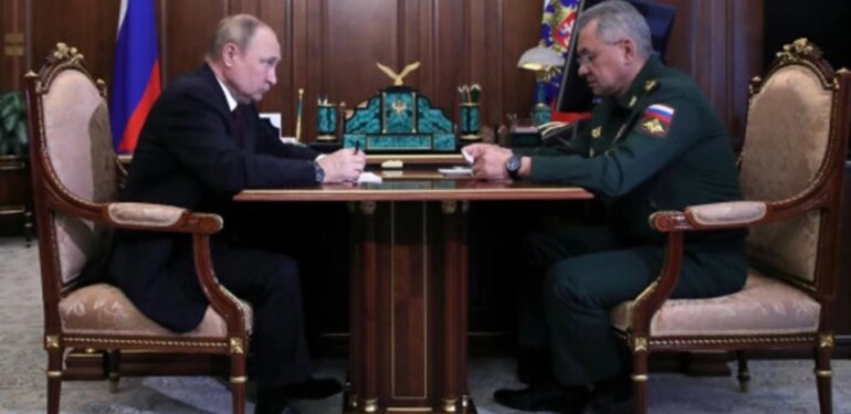 Putin, yeni hükümette Savunma Bakanlığına Sergey Şoygu'nun yerine sivil isim önerdi