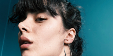 Tabuları Yıkın, Kışın Dolabınızda Beyazlara Yer Açın!