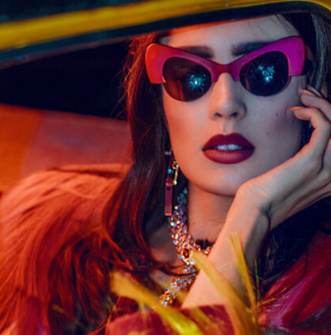 Ünlülerin Stilistinden: Gardıroplarda Olması Gereken 5 Parça