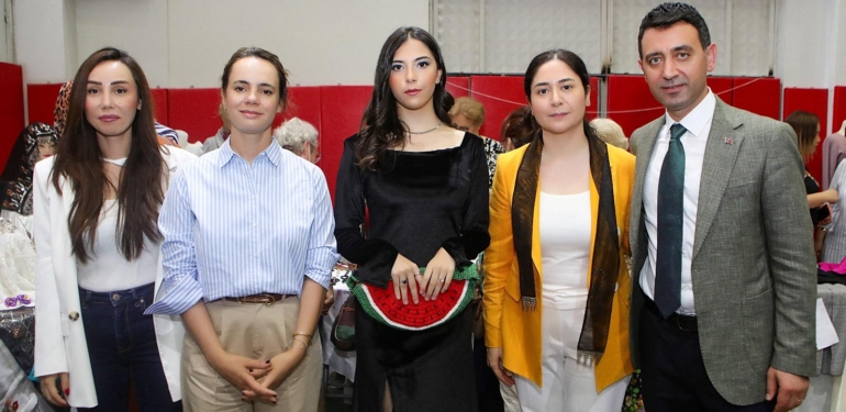 Bayraklılı kadınlarının yıl sonu sergisinde Filistin Vurgusu (5)