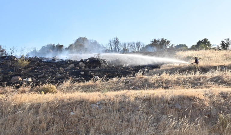 Büyükşehir İtfaiyesi Yangınlarla Mücadelesine Devam Ediyor (2)