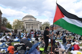 columbia-universitesi-nde-filistin-eylemi-3-yonetici-destek-oldugu-icin-zorunlu-izne-cikarildi