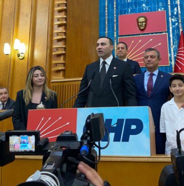 iyi-parti-den-istifa-eden-aykut-kaya-chp-ye-17397132_1942_m