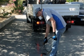1 (9)