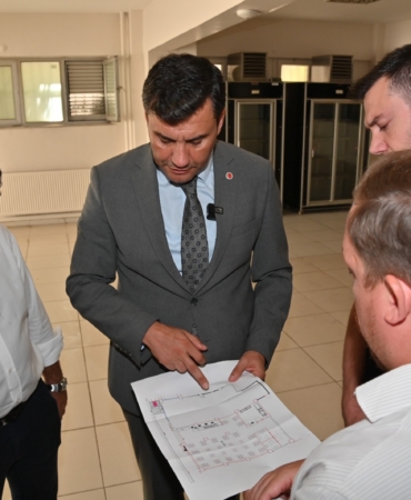 Başkan Zeyrek, Kent Lokantası çalışmalarını yerinde inceledi (6)