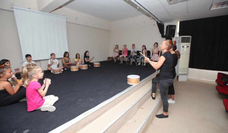 Bayraklı'da yaz okulu atölyeleri başlıyor (4)