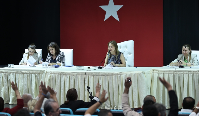 Konak Belediye Meclisi temmuz ayı toplantısını gerçekleştirdi (5)