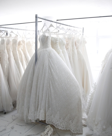 Konak Belediyesi’nden genç çiftlere ücretsiz gelinlik desteği (3)