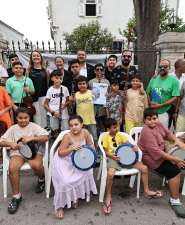 Konak’ın müzisyen çocukları sertifikalarını aldı (4)