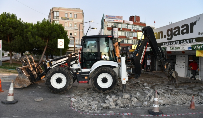 f7c5674a-863c-4f96-b6b1-32e7bf9e3799