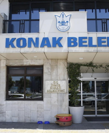 konak-belediyesijpeg_01-12-2020_14-31-54