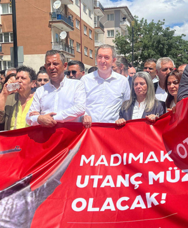 madimak-katliami-nin-31-inci-yilinda-yuruyus