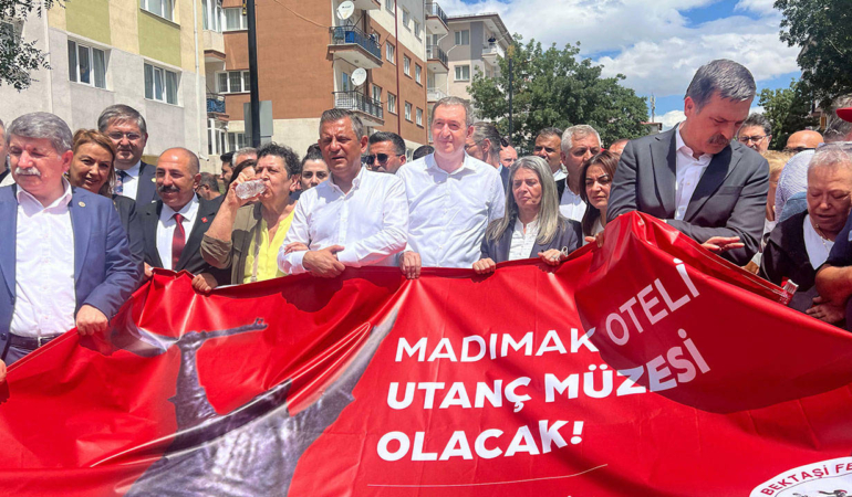 madimak-katliami-nin-31-inci-yilinda-yuruyus