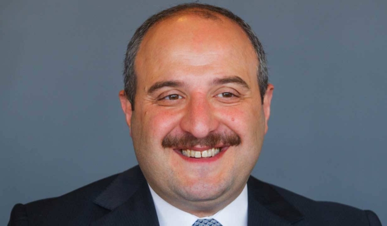 mustafa-varank-kursude-olen-vekil-icin-konustu-niye-vicdanimiz-sizlasin