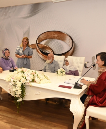 ömer-emine aktaş nikah tazeledi (1)