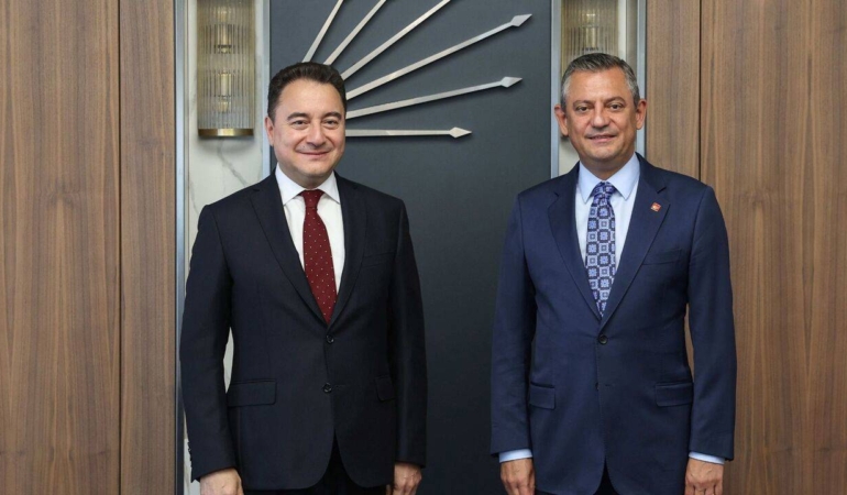 ozgur-ozel-den-erdogan-a-yanit-elektrik-dagitim-sirketlerini-ozellestiren-ben-miyim-1