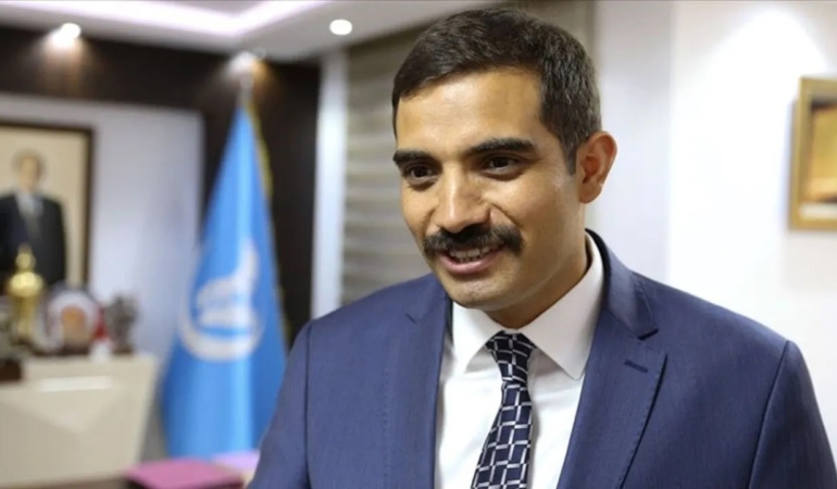 vvvjpg-twJyAMVRz0qUk2irBF4Jqg