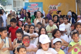 ‘Mutlu Çocuklar Sokağı’ ile Konak’ta sokaklar çocukların oyun alanı oldu (2)