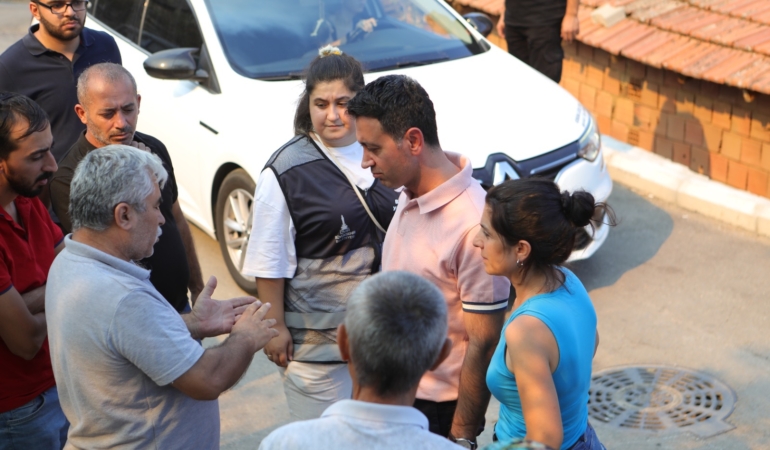 Bayraklı Belediyesinden yangın mağdurlarına destek (1)