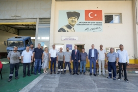 Gaziemir Belediyesi araçlarını kendisi tamir ederek tasarruf sağlıyor (1)