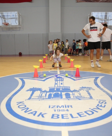 Konaklı çocuklar spor okullarında yeteneklerini keşfediyor (3)