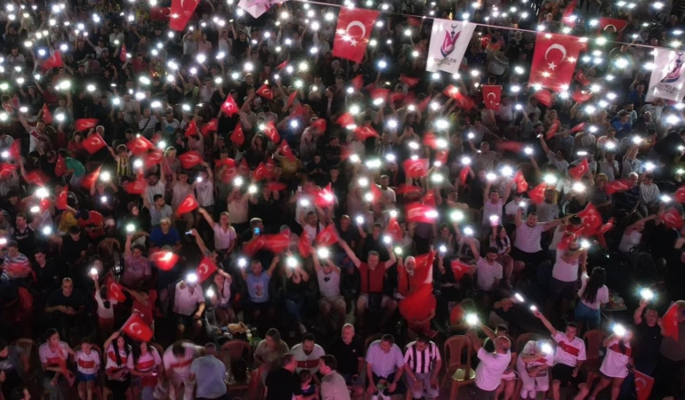Manisalılar Filenin Sultanları’nı Dev Ekrandan İzleyecek (3)