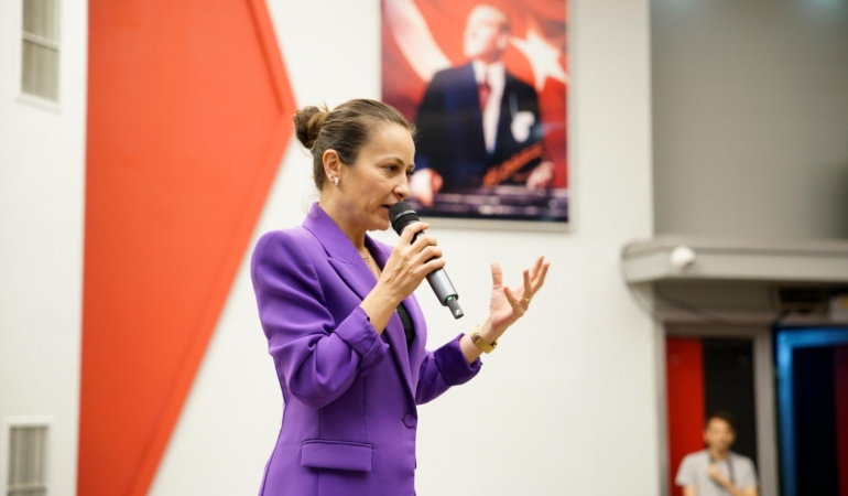 CHP Manisa İl Başkanı İlksen Özalper’den İstanbul Sözleşmesi mesajı: “Kadınlar hukuka olan güvenini kaybetti”