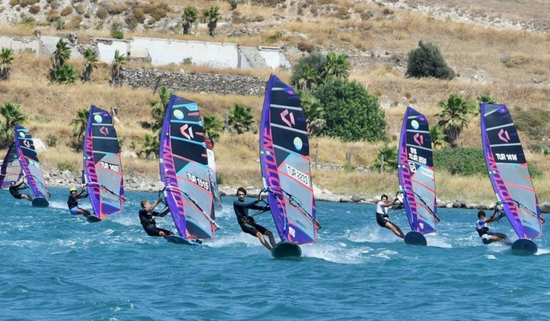 Alaçatı Wind Fest ile rüzgar ekim ayında gençler ve çocuklar için esecek! 1
