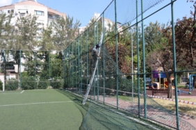 Bayraklı'da parklar yenileniyor (4)
