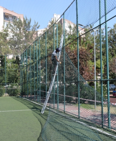 Bayraklı'da parklar yenileniyor (4)