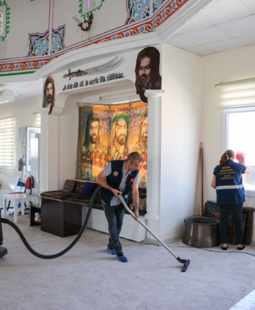 Buca Belediyesi ibadethaneler temizlik çalışması 08