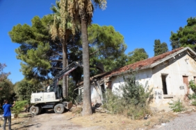 Buca Belediyesi metruk bina yıkımı 03