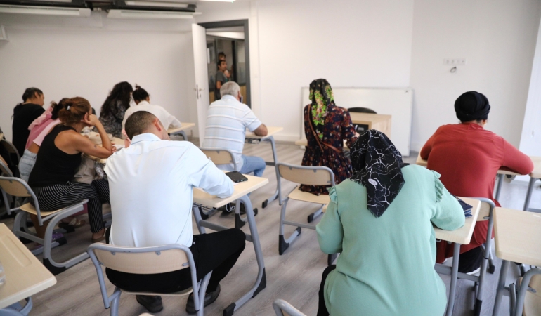 İş’te Konak’la 3 ayda 300 kişi işbaşı yaptı (8)