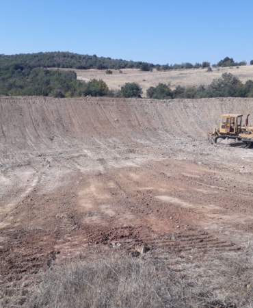 Kula’da Hayvan İçme Suyu Göletleri Temizleniyor (1)