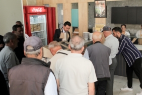 Bayraklı Belediyesi kent lokantalarında Askıda Yemek uygulaması (2)
