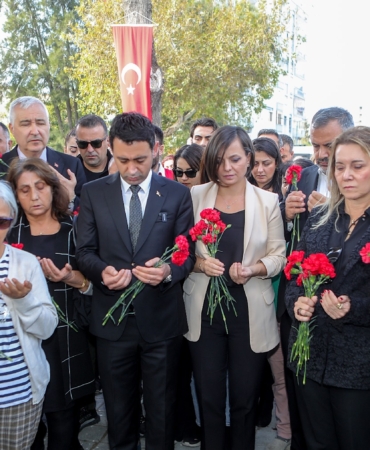 Bayraklı'da 30 Ekim depremi unutulmadı! (3)