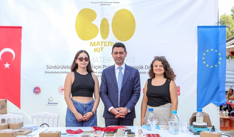 Bayraklı'da sürdürülebilir yaşam için sokak etkinliği düzenlendi (4)