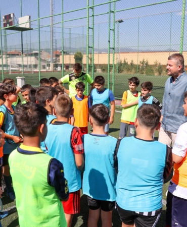 Buca Belediyesi kış futbol okulları 03