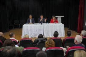 Başkan Önal, depremzedelerle bir araya geldi (2)